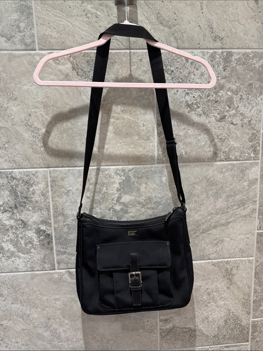 Gucci Black Crossbody Bag with Front Buckle Pocket - Picture 1 of 9